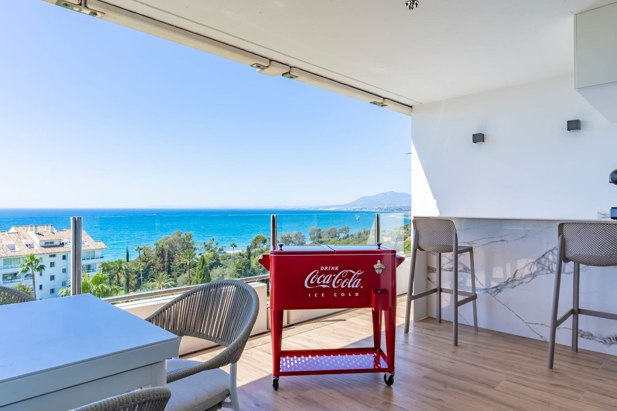 Piso de 3 Dormitorios y 2 Baños en venta en Marbella