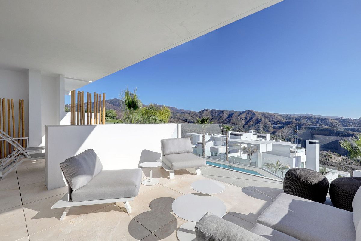 Piso de 2 Dormitorios y 2 Baños en venta en Ojén