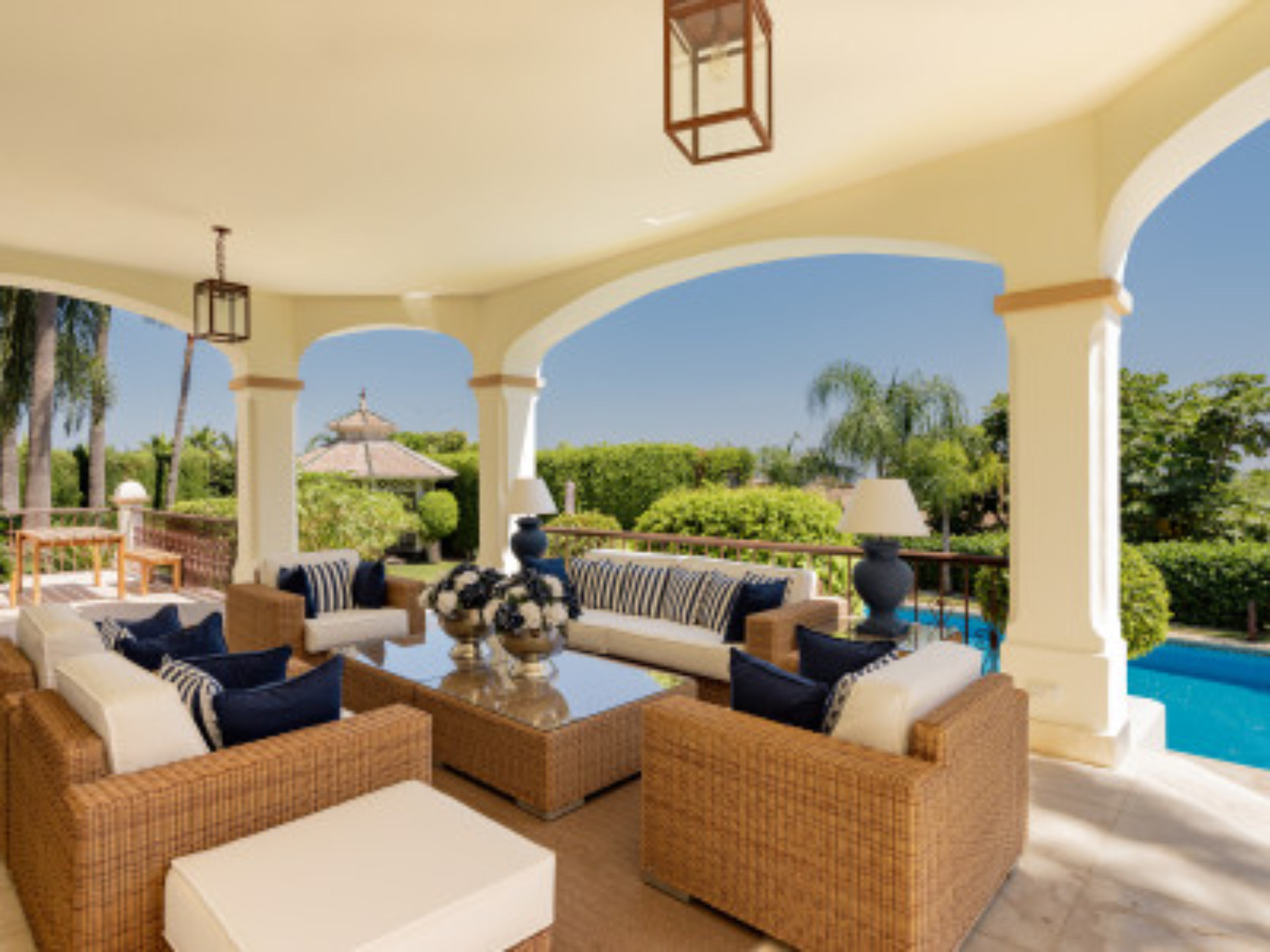 Casa de 6 Dormitorios y 7 Baños en venta en Sierra Blanca, Marbella