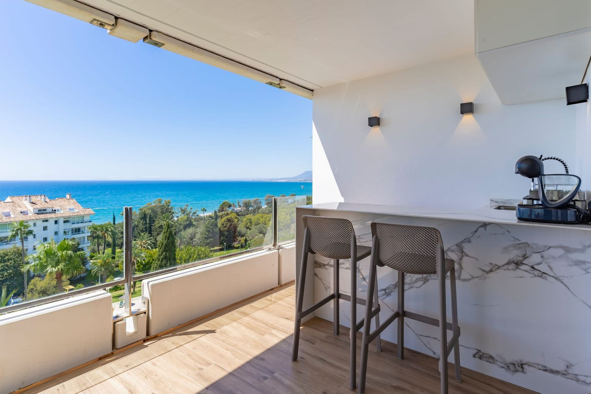 Piso de 3 Dormitorios y 2 Baños en venta en Marbella