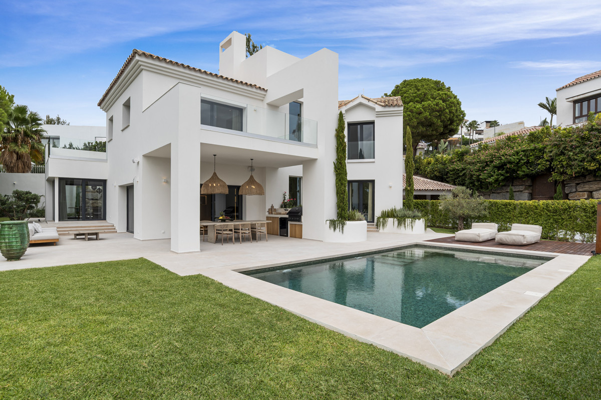 Casa de 4 Dormitorios y 4 Baños en venta en Benahavís