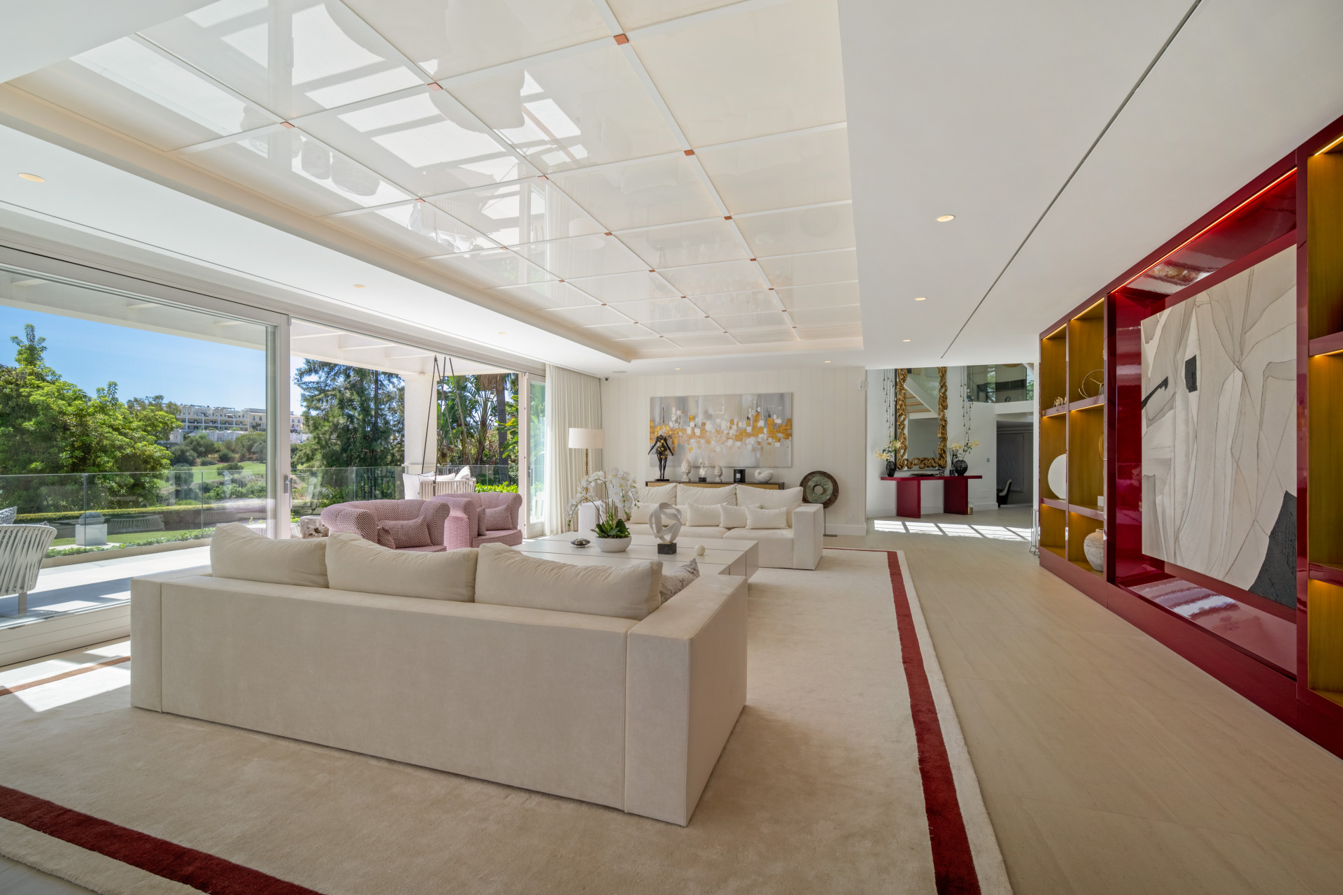 Casa de 6 Dormitorios y 9 Baños en venta en Nueva Andalucía, Marbella