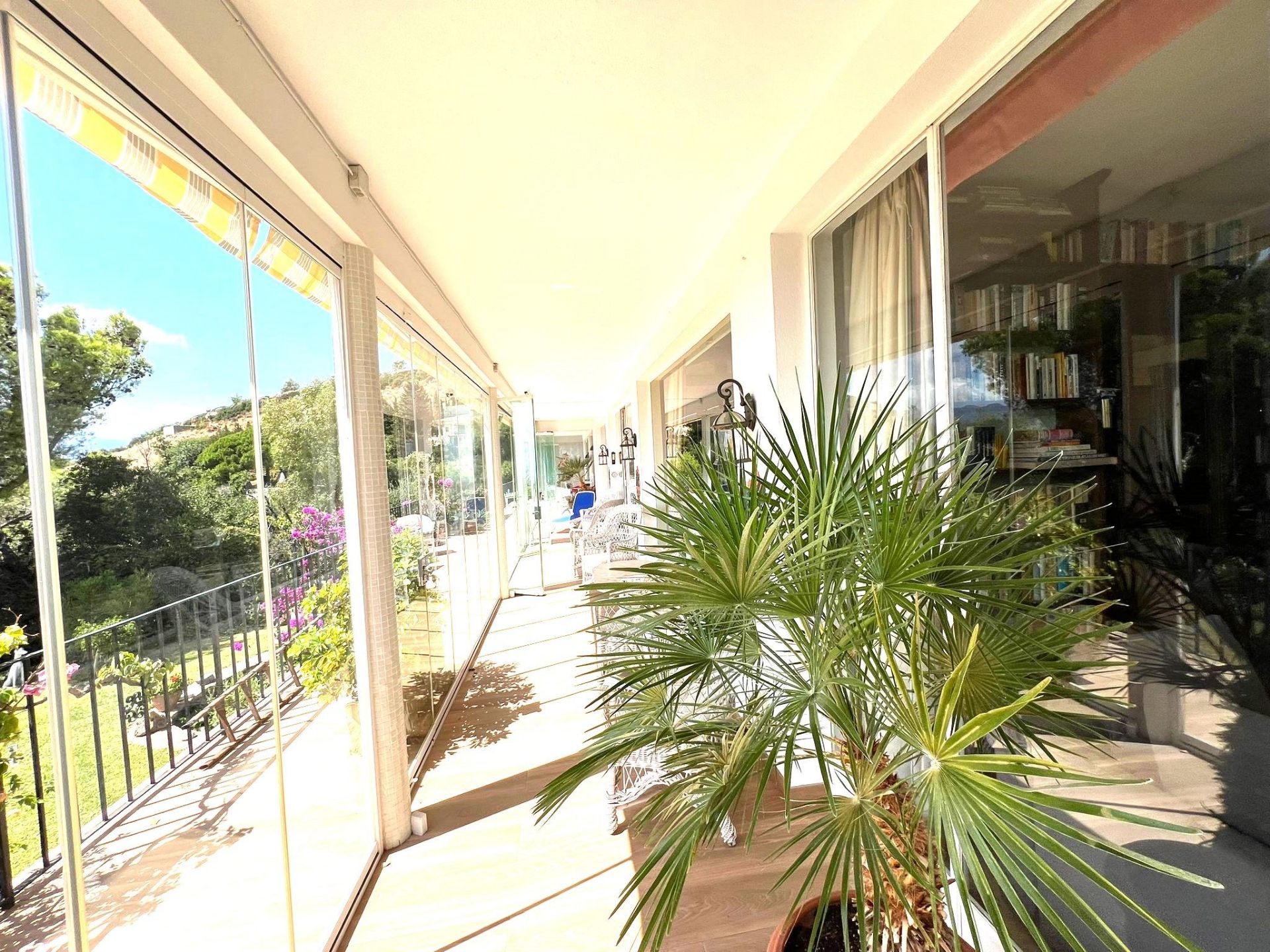 Finca de 7 Dormitorios y 5 Baños en venta en Mijas