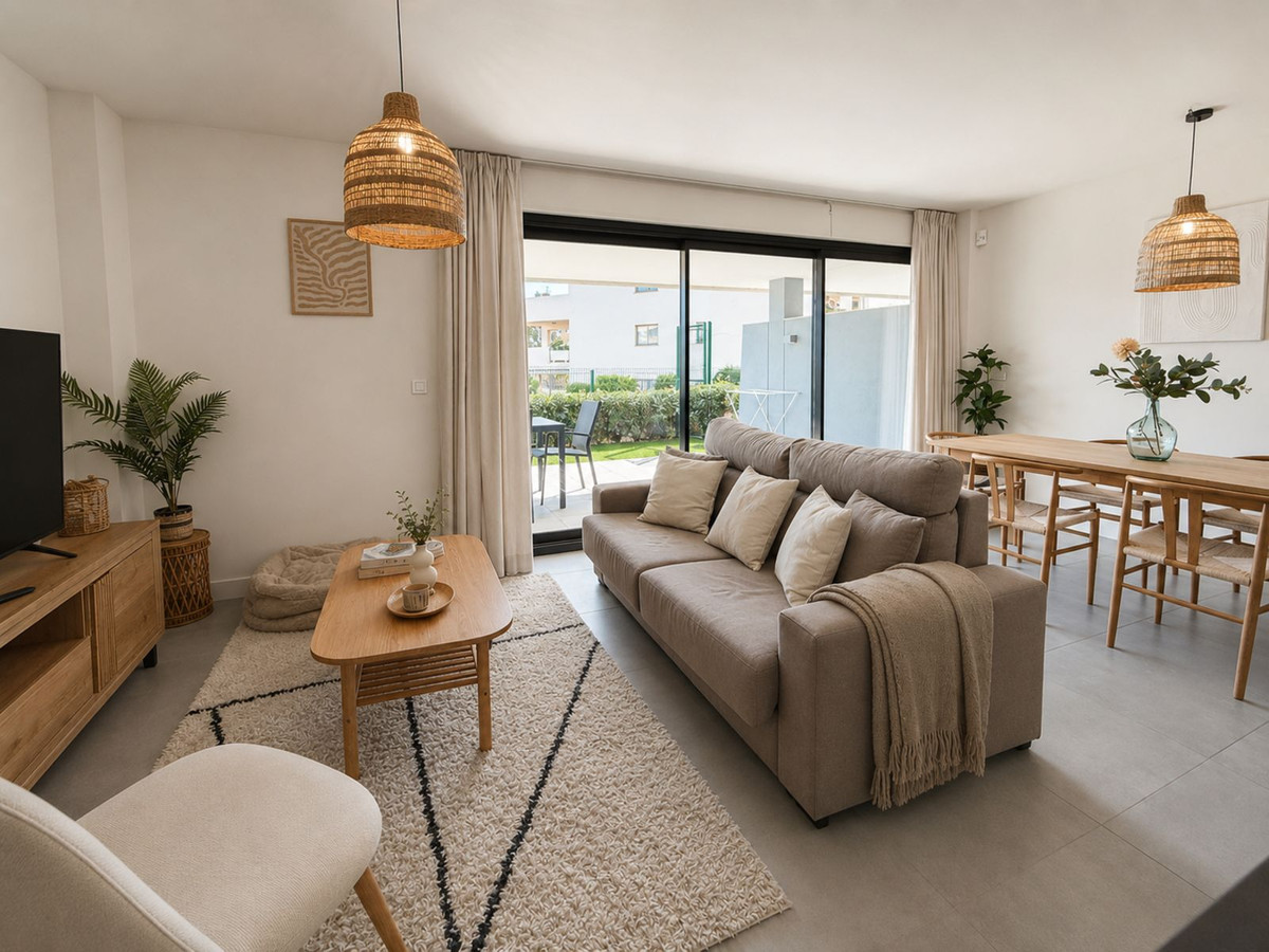 Piso de 3 Dormitorios y 2 Baños en venta en Estepona