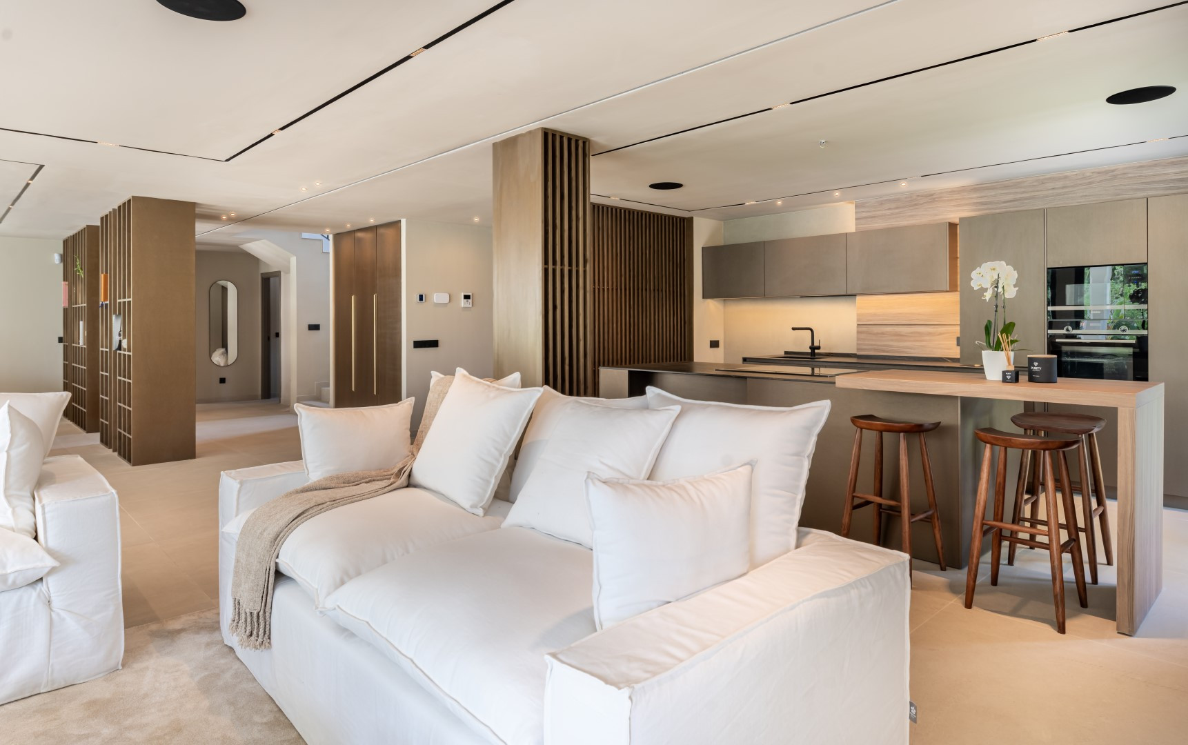 Casa de 5 Dormitorios y 6 Baños en venta en San Pedro de Alcántara