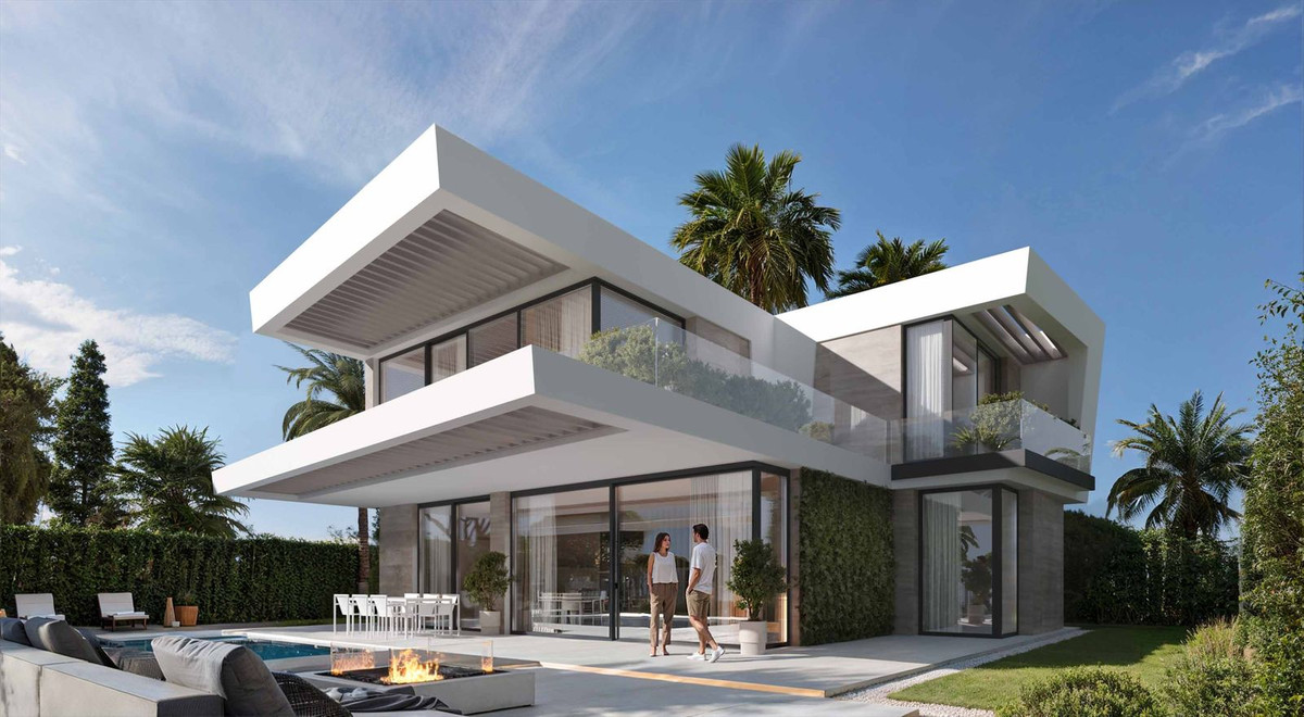 5 Bed, 4 Bath - Villa for Sale in Calahonda