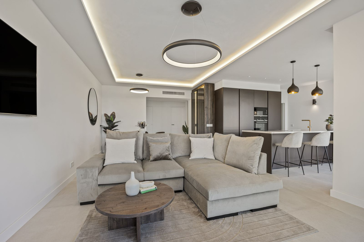 Piso de 3 Dormitorios y 3 Baños en venta en La Quinta, Benahavís