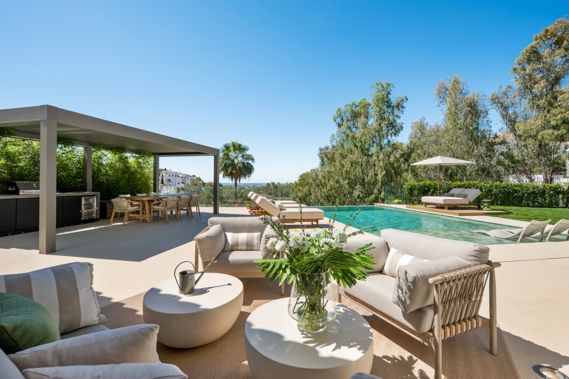 Casa de 6 Dormitorios y 7 Baños en venta en La Quinta, Benahavís