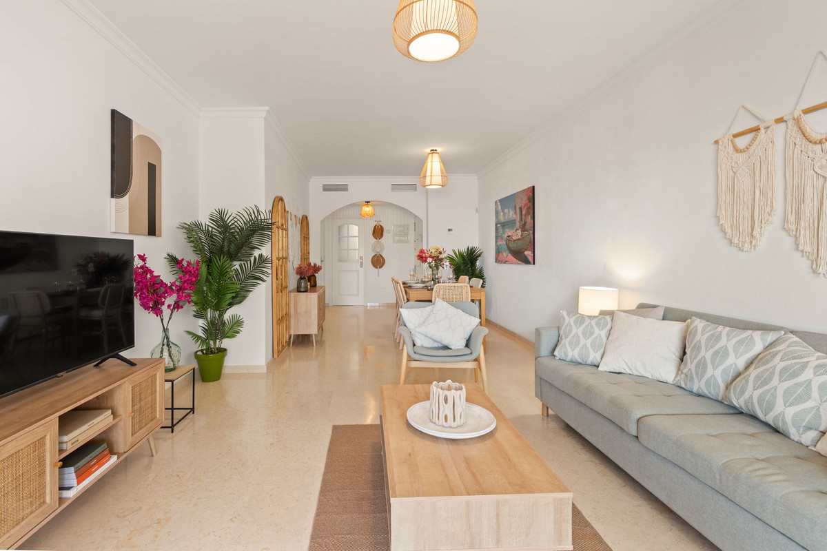 Piso de 2 Dormitorios y 2 Baños en venta en Marbella