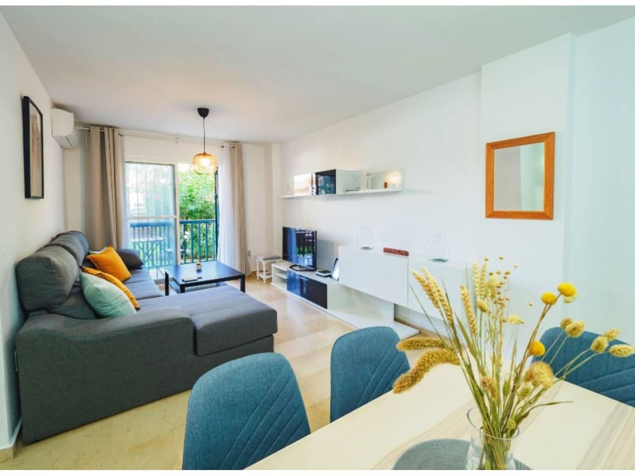 Piso de 3 Dormitorios en venta en Arroyo de la Miel, Benalmádena