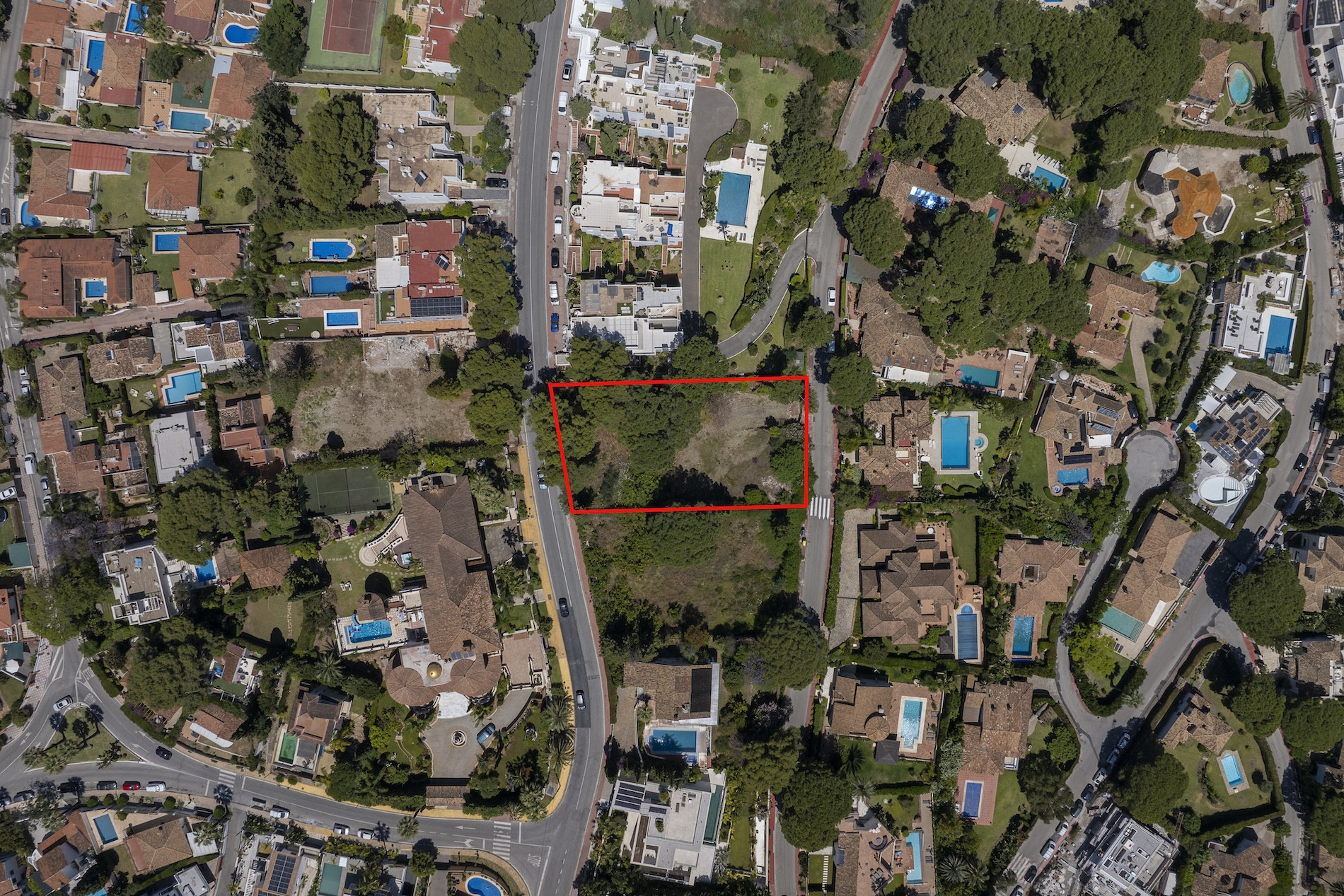 Terreno en venta en Nueva Andalucía, Marbella
