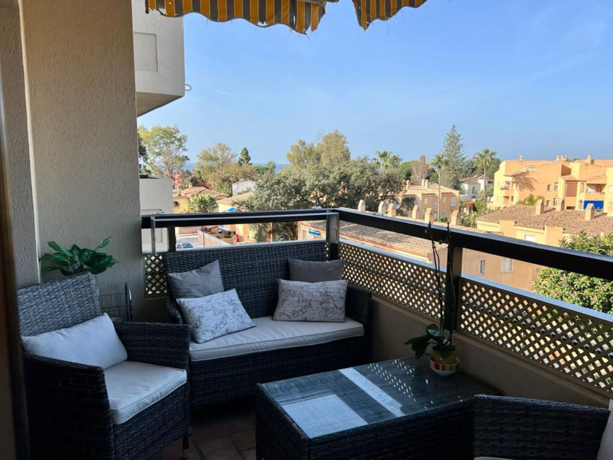 Piso de 2 Dormitorios y 1 Baño en venta en Marbella