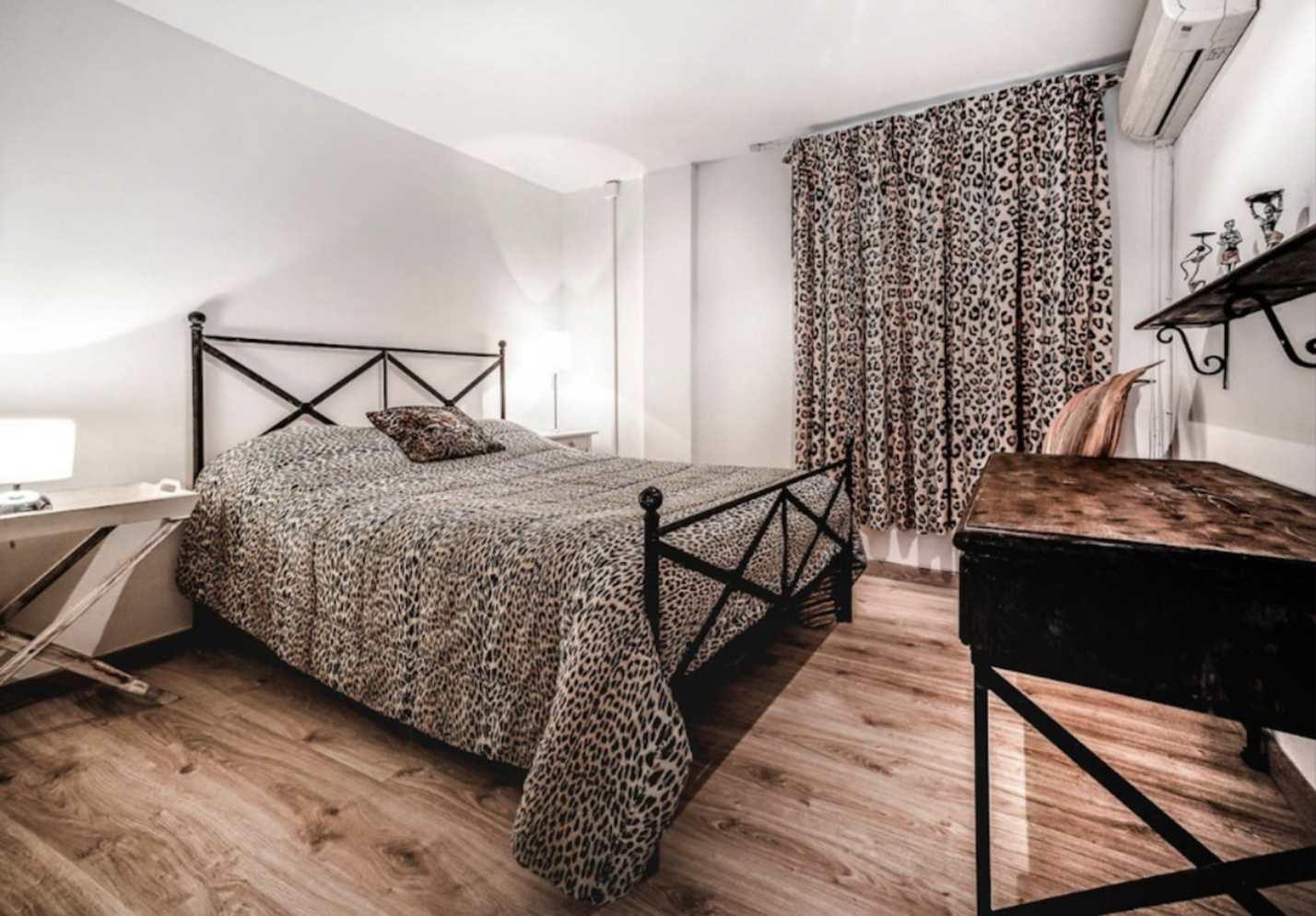 Casa de 9 Dormitorios en venta en Nueva Andalucía, Marbella