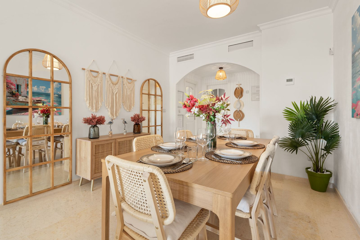 Piso de 2 Dormitorios y 2 Baños en venta en Marbella