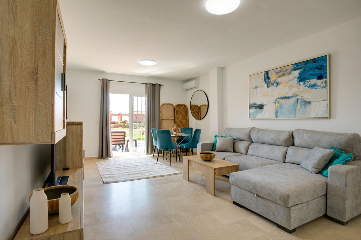 Piso de 2 Dormitorios y 2 Baños en venta en Estepona