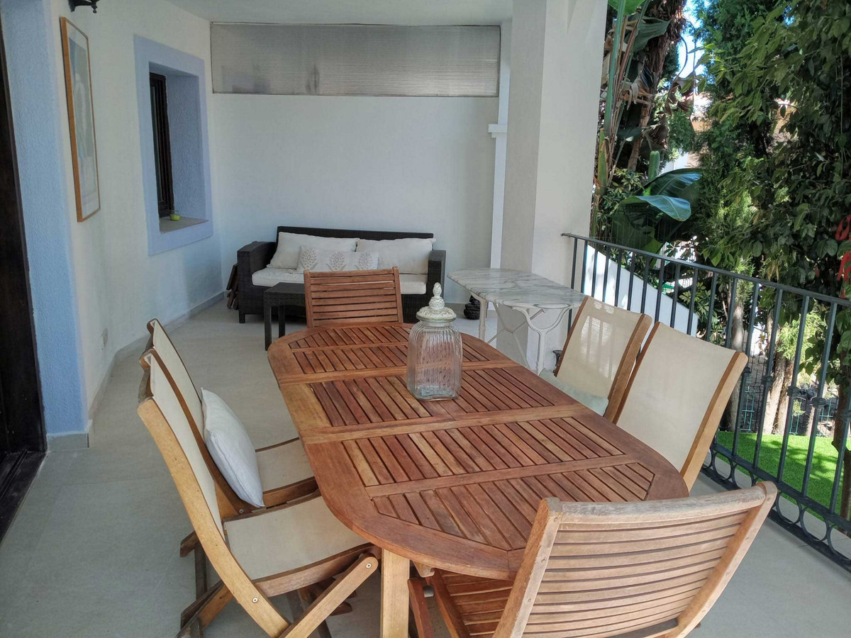 Casa Adosada de 3 Dormitorios en venta en El Paraíso