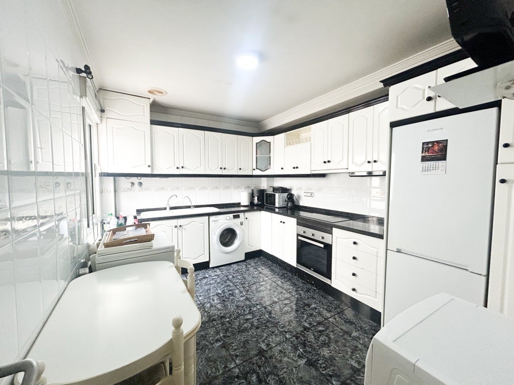 Ático de 3 Dormitorios y 2 Baños en venta en Torrevieja