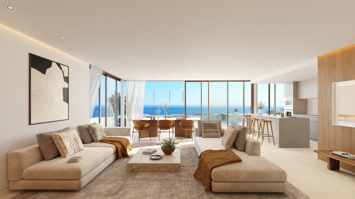 Ático de 3 Dormitorios y 2 Baños en venta en Fuengirola