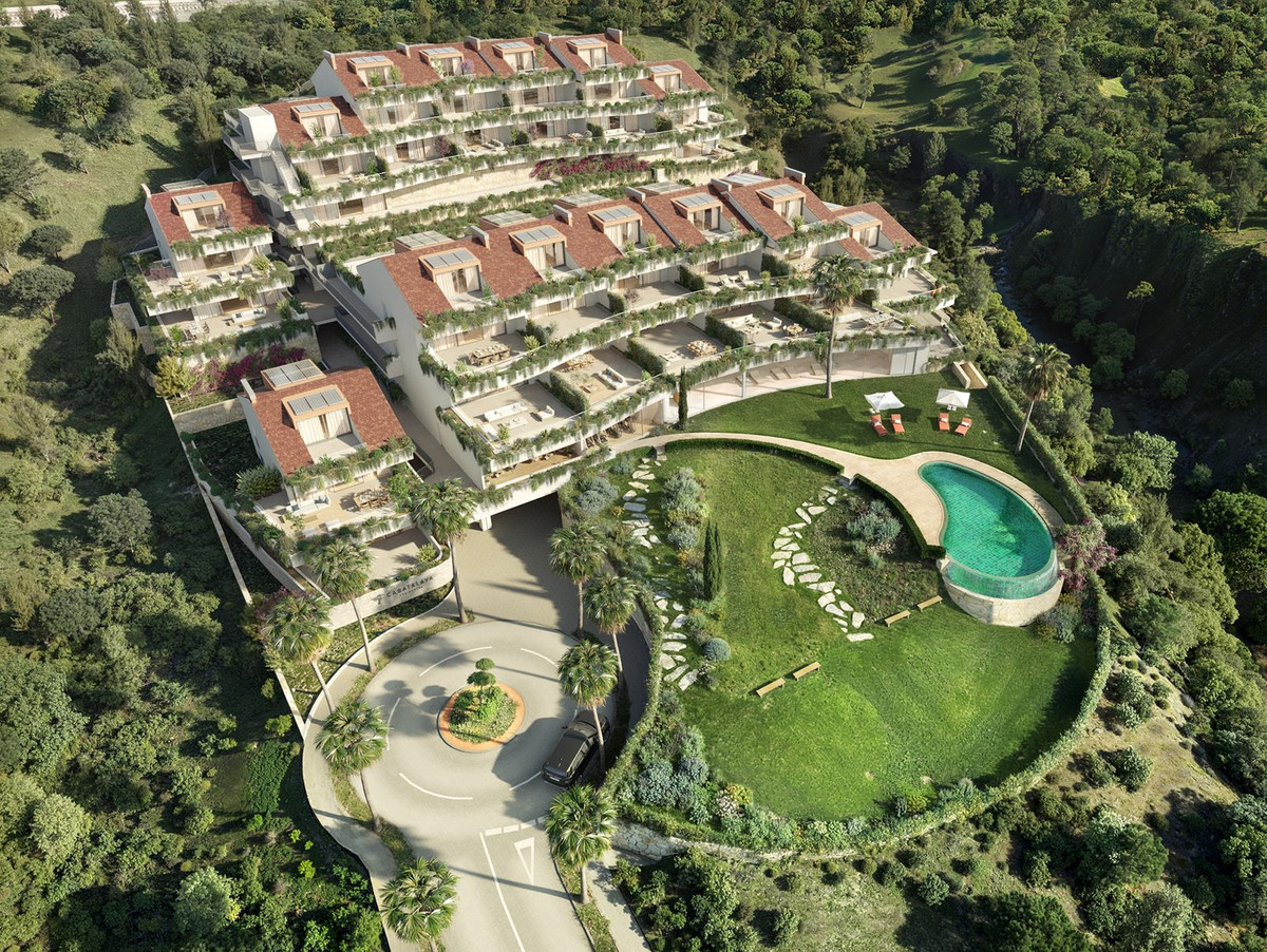 Piso de 3 Dormitorios en venta en Torremuelle, Benalmádena