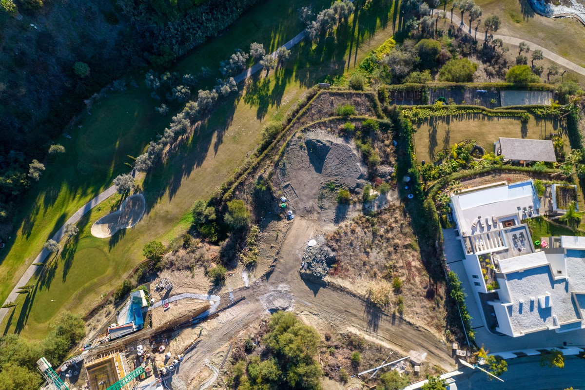 Terreno en venta en Los Flamingos, Benahavís