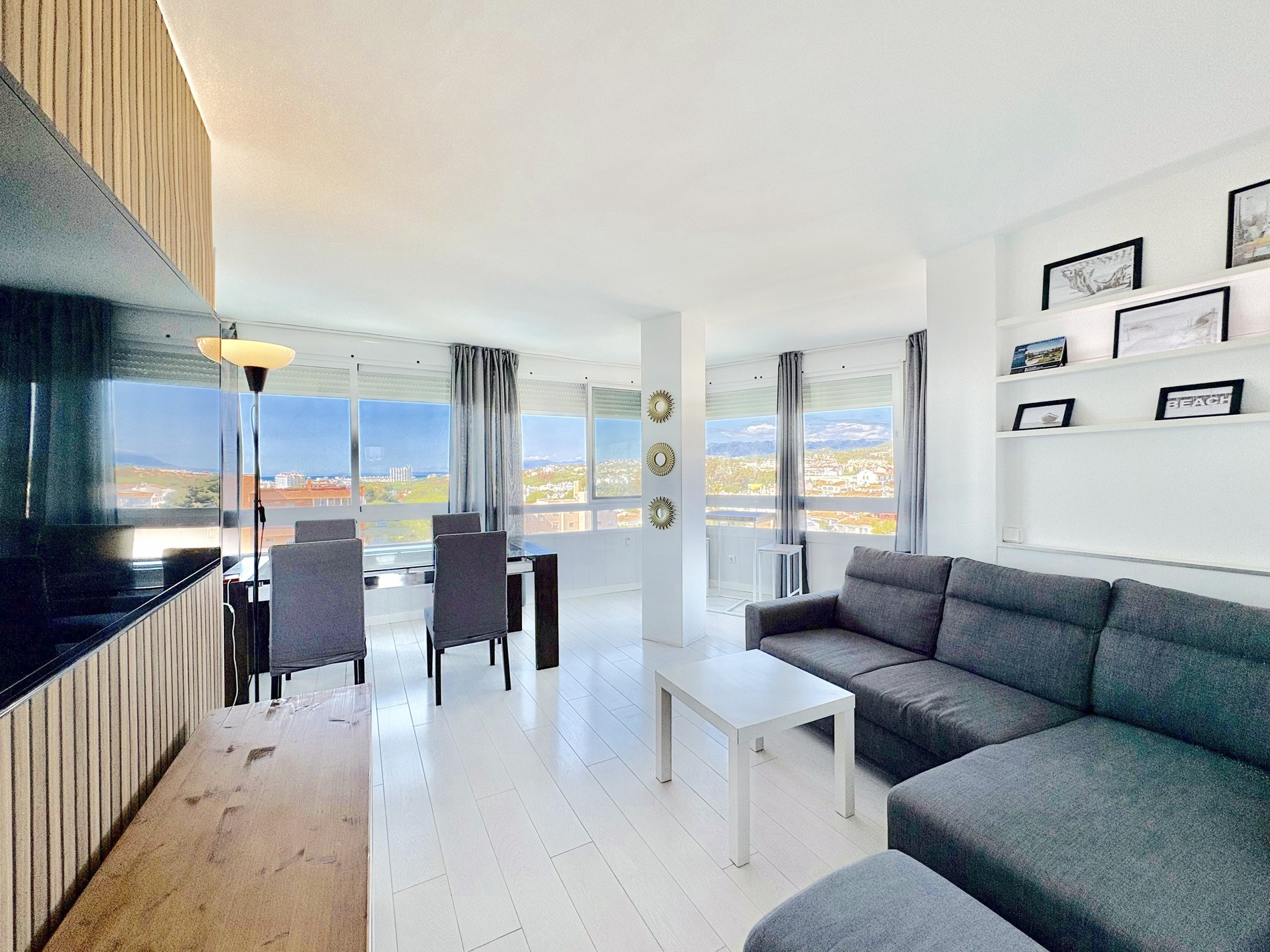 Piso de 2 Dormitorios en venta en Calahonda, Mijas