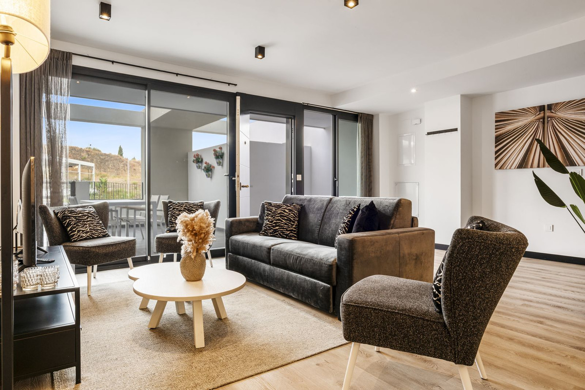 Piso de 2 Dormitorios y 1 Baño en venta en Mijas