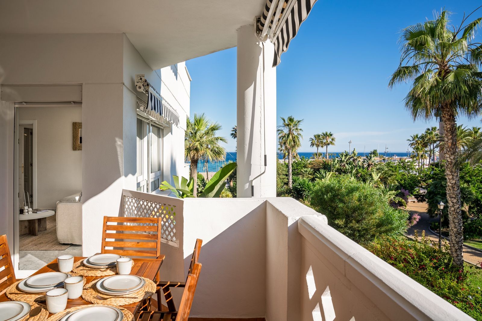 Piso de 4 Dormitorios y 3 Baños en alquiler en Puerto Banús, Marbella