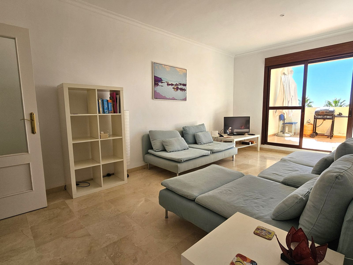 Ático de 3 Dormitorios y 2 Baños en venta en Casares