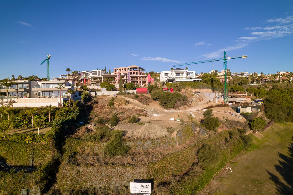 Terreno en venta en Los Flamingos, Benahavís
