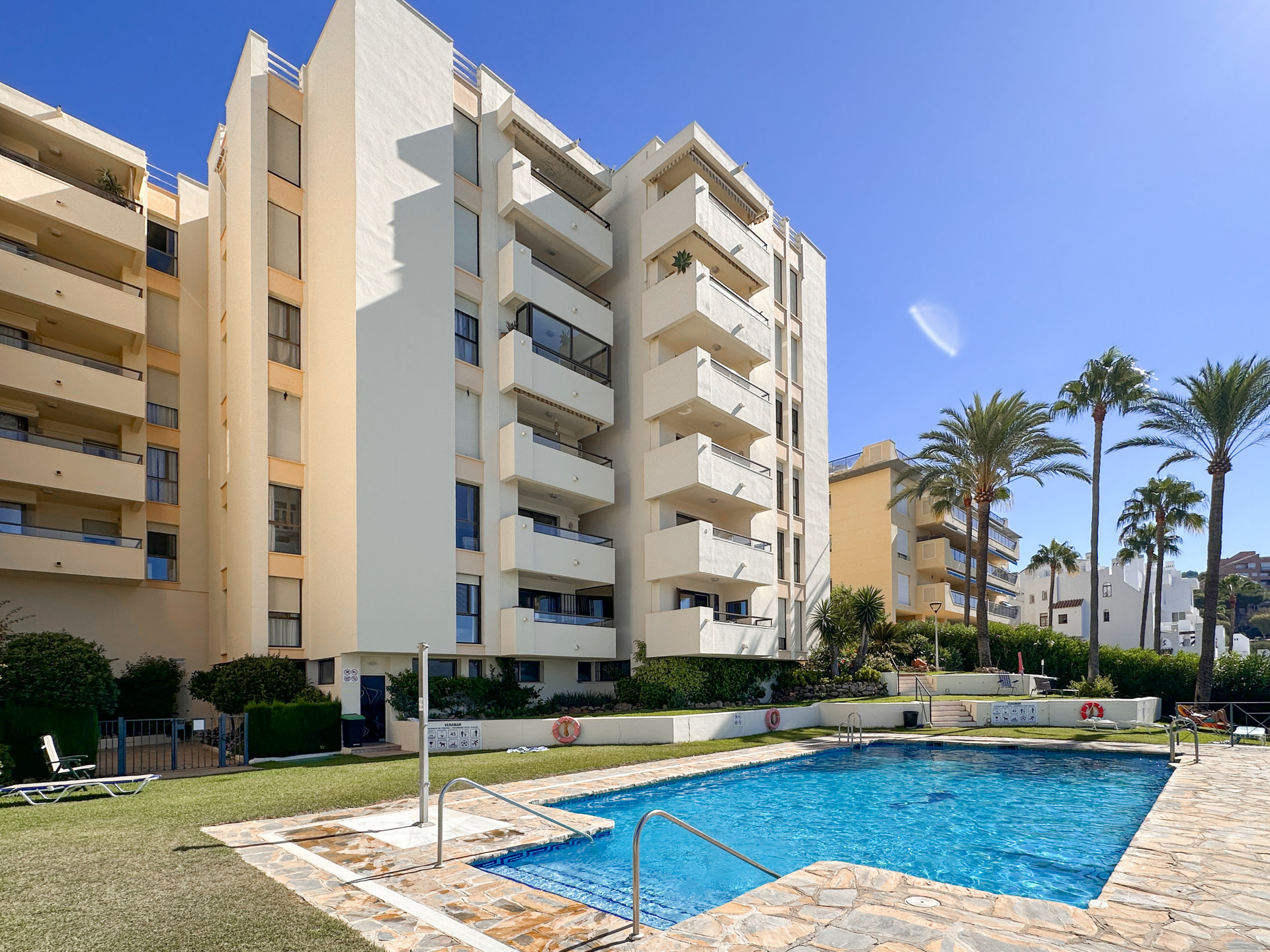 2 спални - Апартамент за продажба в Estepona Town