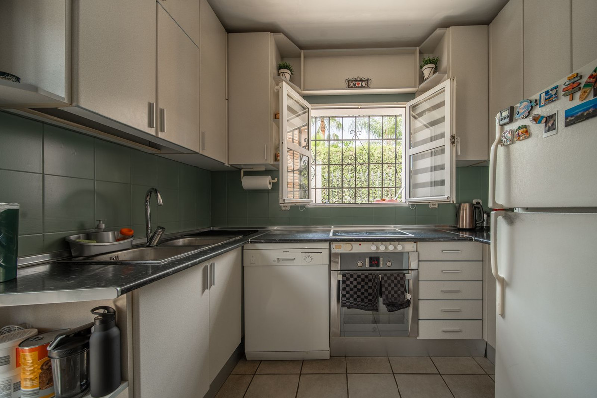 Casa de 9 Dormitorios en venta en El Coto, Mijas