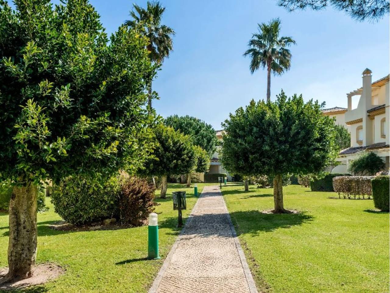 3 спални - Редова къща за продажба в Chiclana de la Frontera