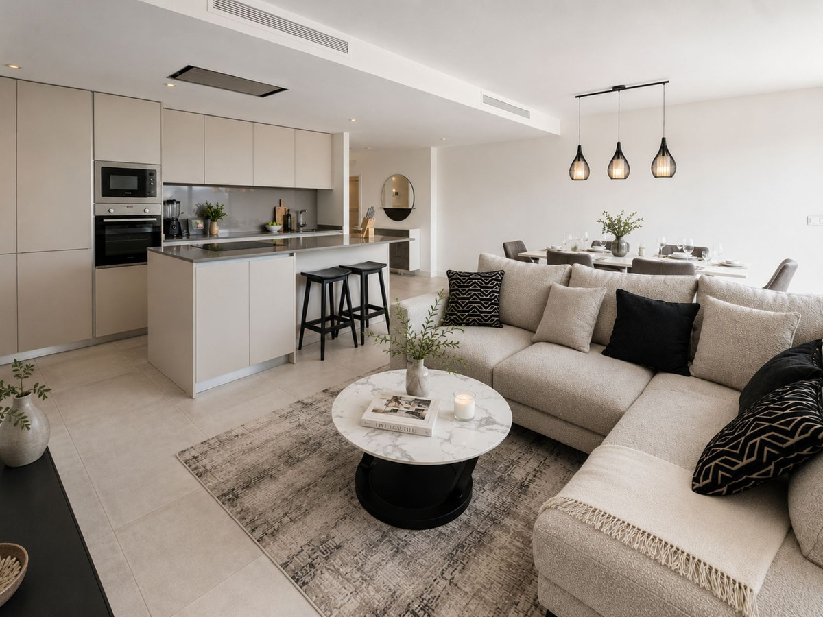 Piso de 3 Dormitorios y 2 Baños en venta en Nueva Milla de Oro, Estepona