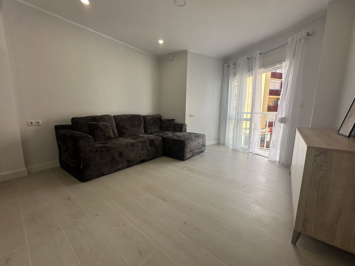 Piso de 2 Dormitorios en venta en Fuengirola