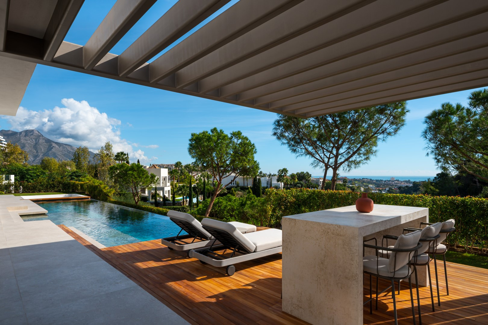 Casa de 6 Dormitorios en venta en La Quinta, Benahavís