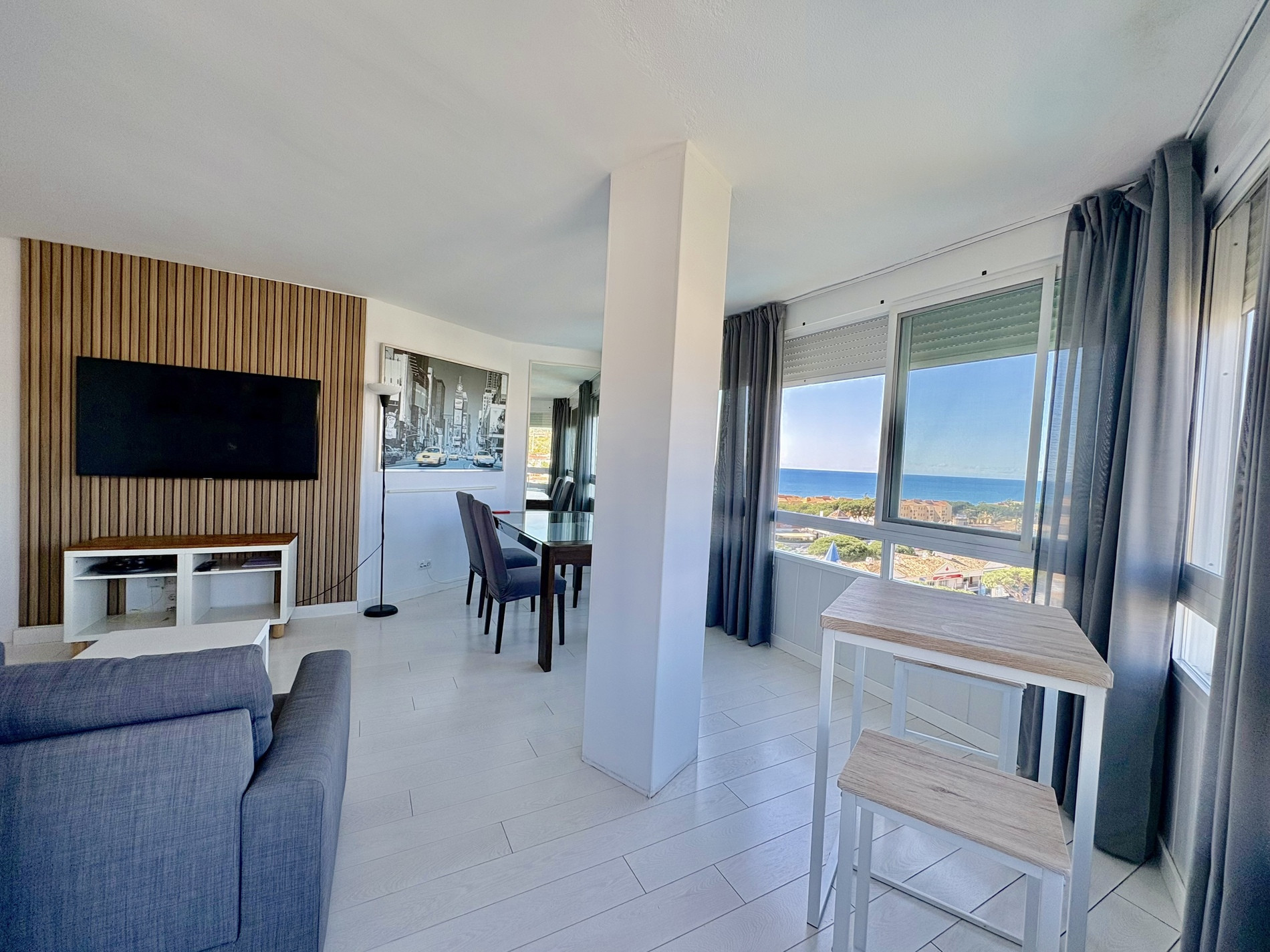 Piso de 2 Dormitorios en venta en Calahonda, Mijas