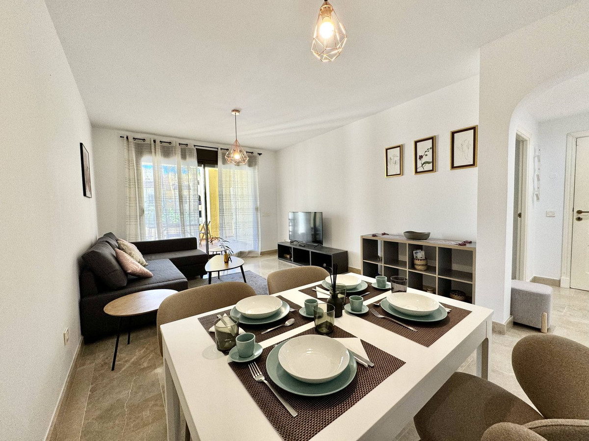 Piso de 2 Dormitorios y 2 Baños en venta en La Duquesa