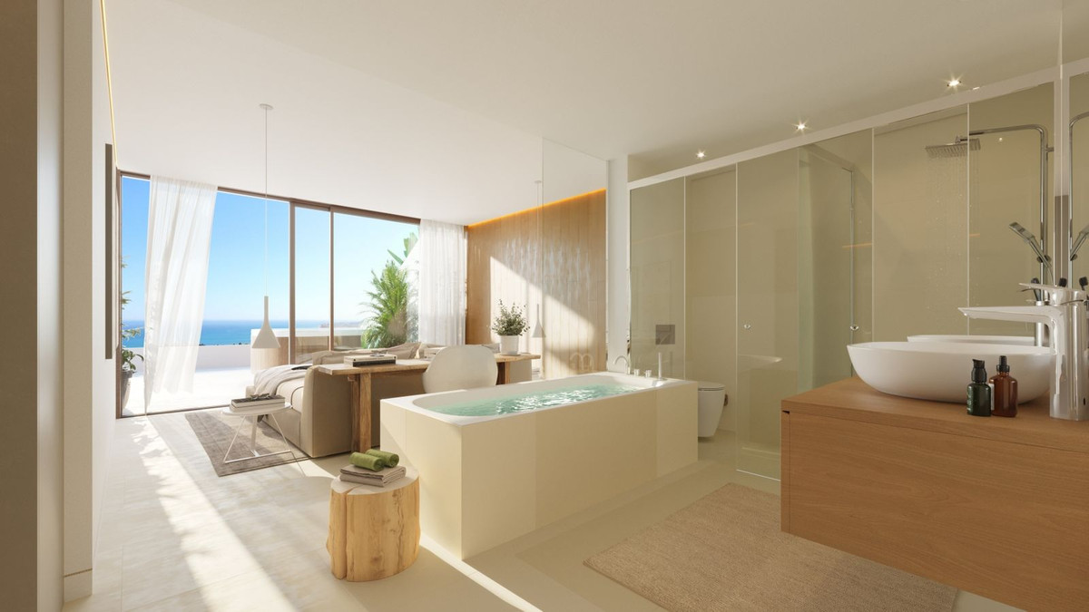 Ático de 3 Dormitorios y 2 Baños en venta en Fuengirola