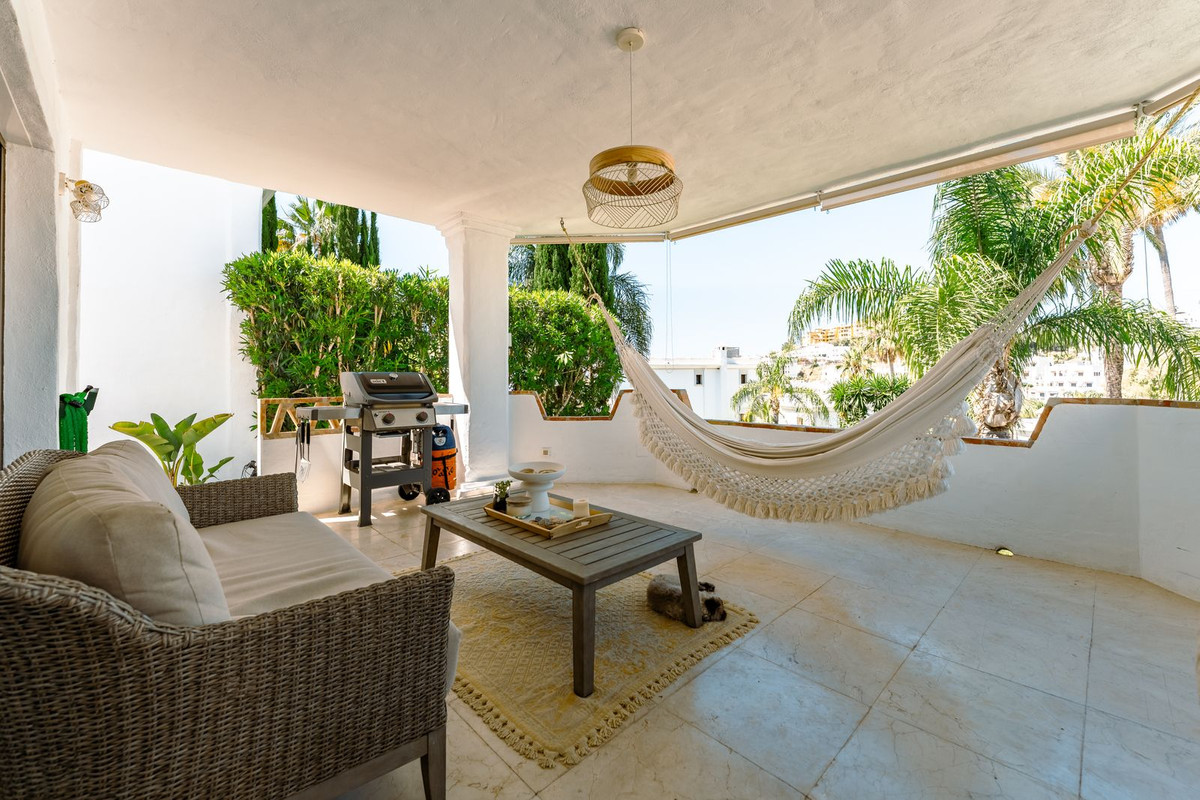 Casa de 4 Dormitorios y 4 Baños en venta en Nueva Milla de Oro, Estepona