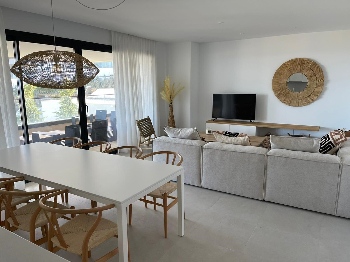 Piso de 4 Dormitorios en alquiler vacacional en Estepona