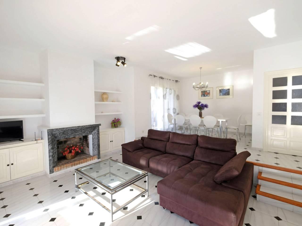 Casa Adosada de 4 Dormitorios en venta en Alcanar