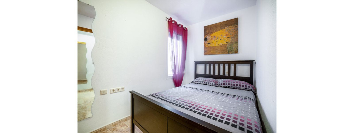 Piso de 3 Dormitorios y 2 Baños en venta en Los Boliches, Fuengirola