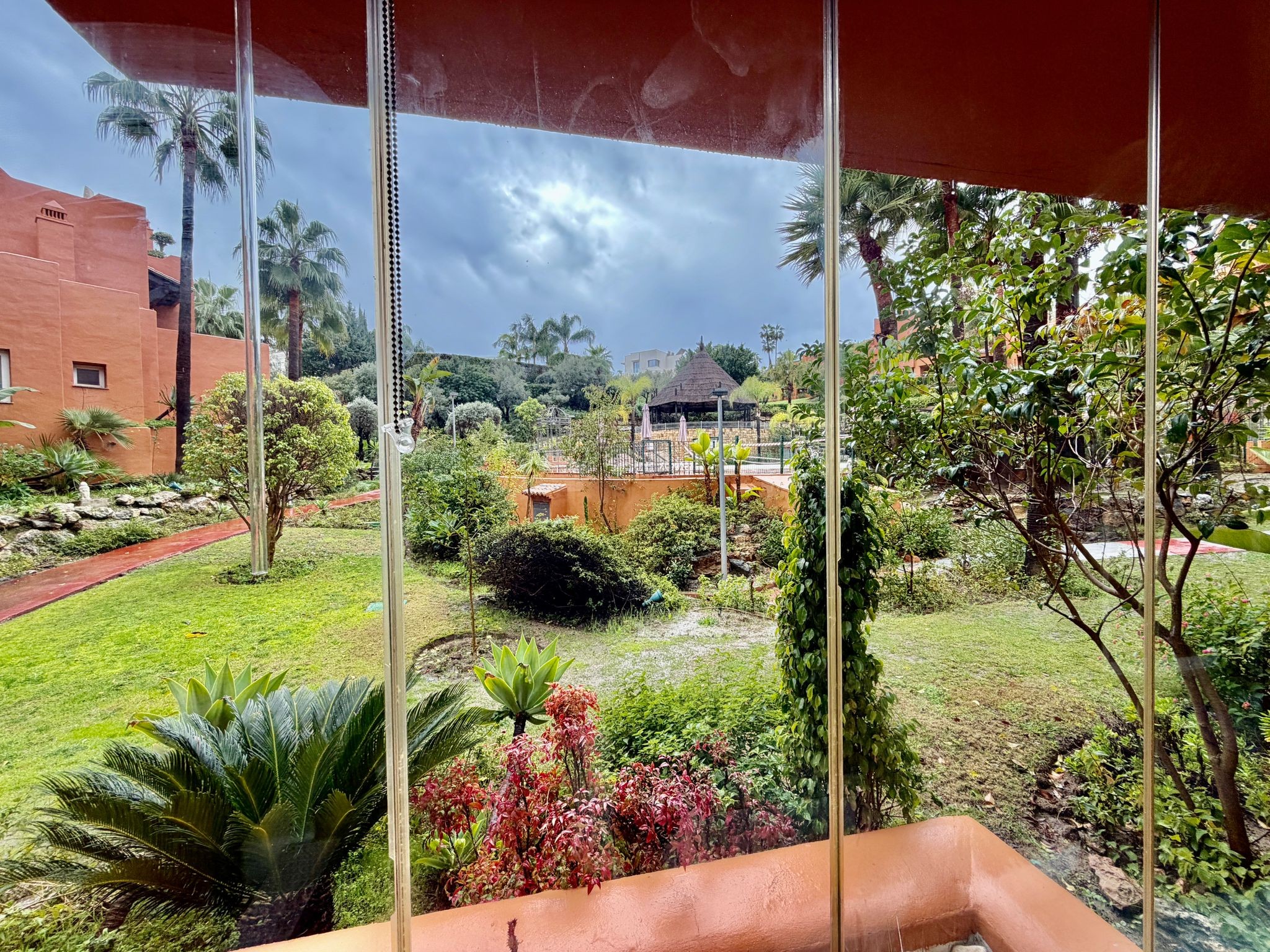 Piso de 3 Dormitorios en venta en Nueva Andalucía, Marbella