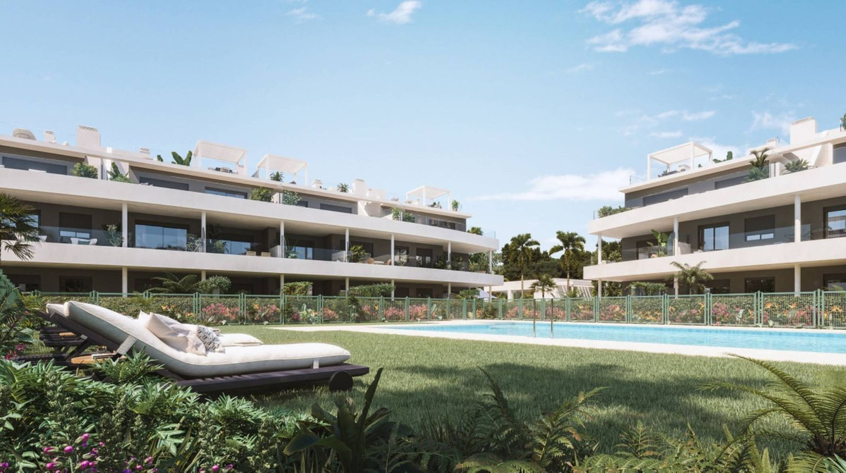 Ático de 3 Dormitorios y 2 Baños en venta en Estepona