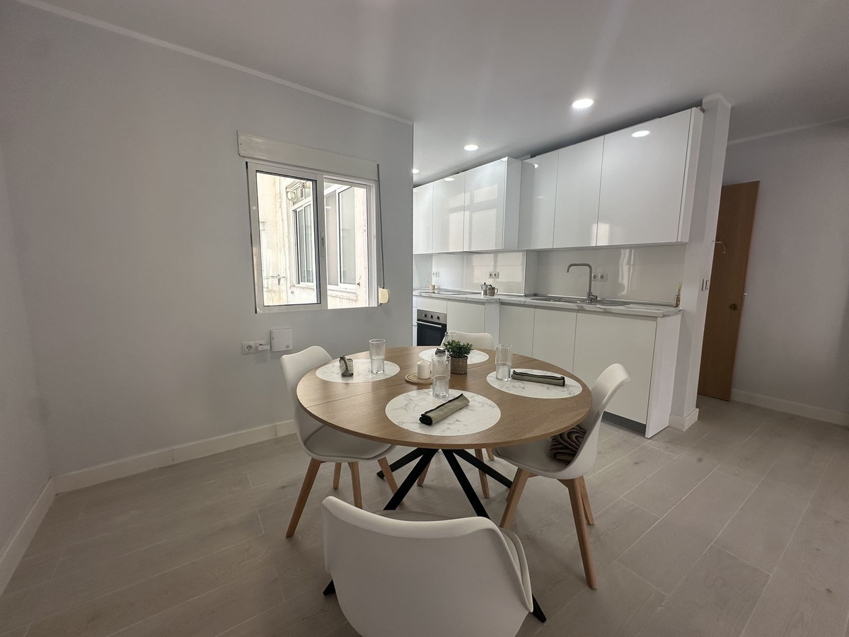 Piso de 2 Dormitorios en venta en Fuengirola