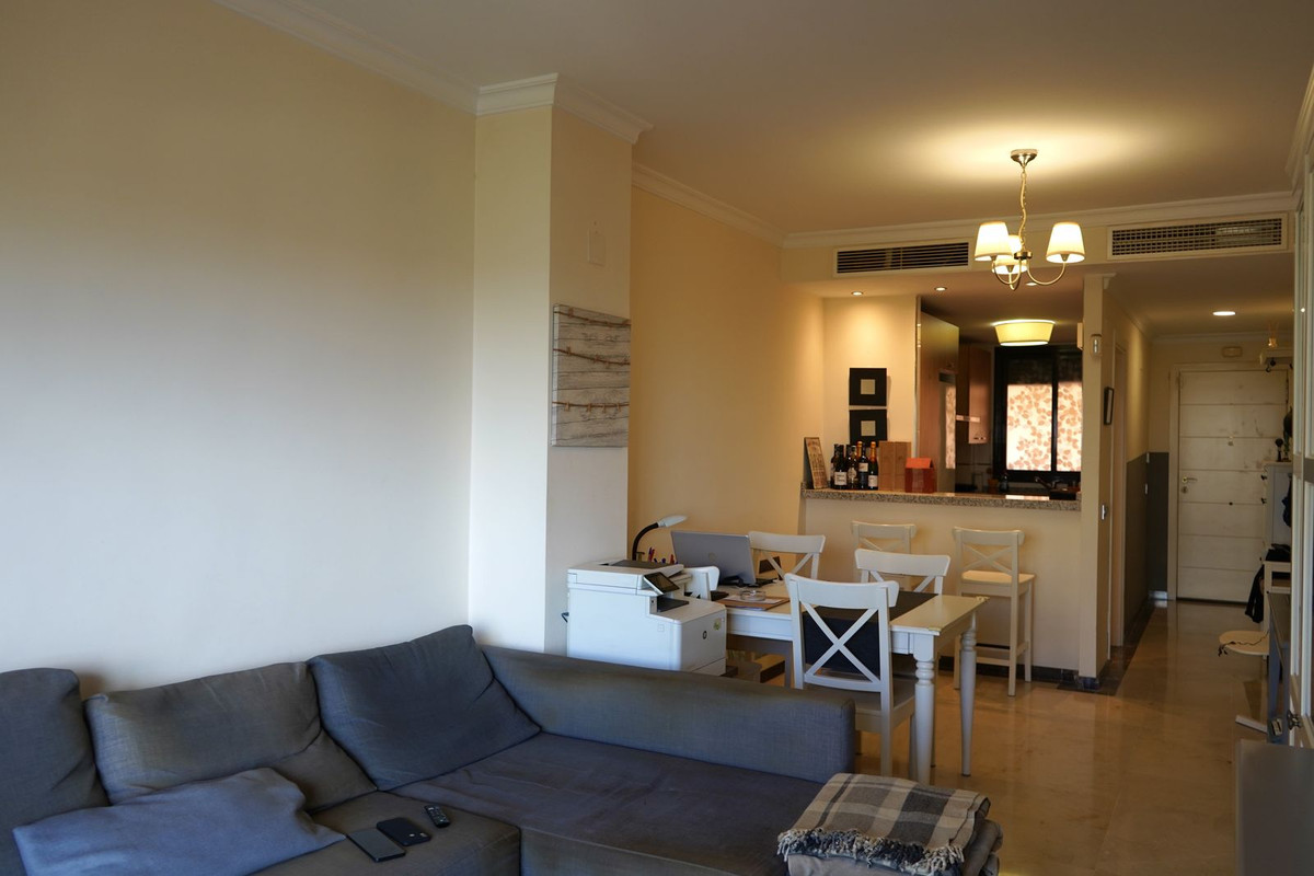 Piso de 2 Dormitorios y 2 Baños en venta en Mijas