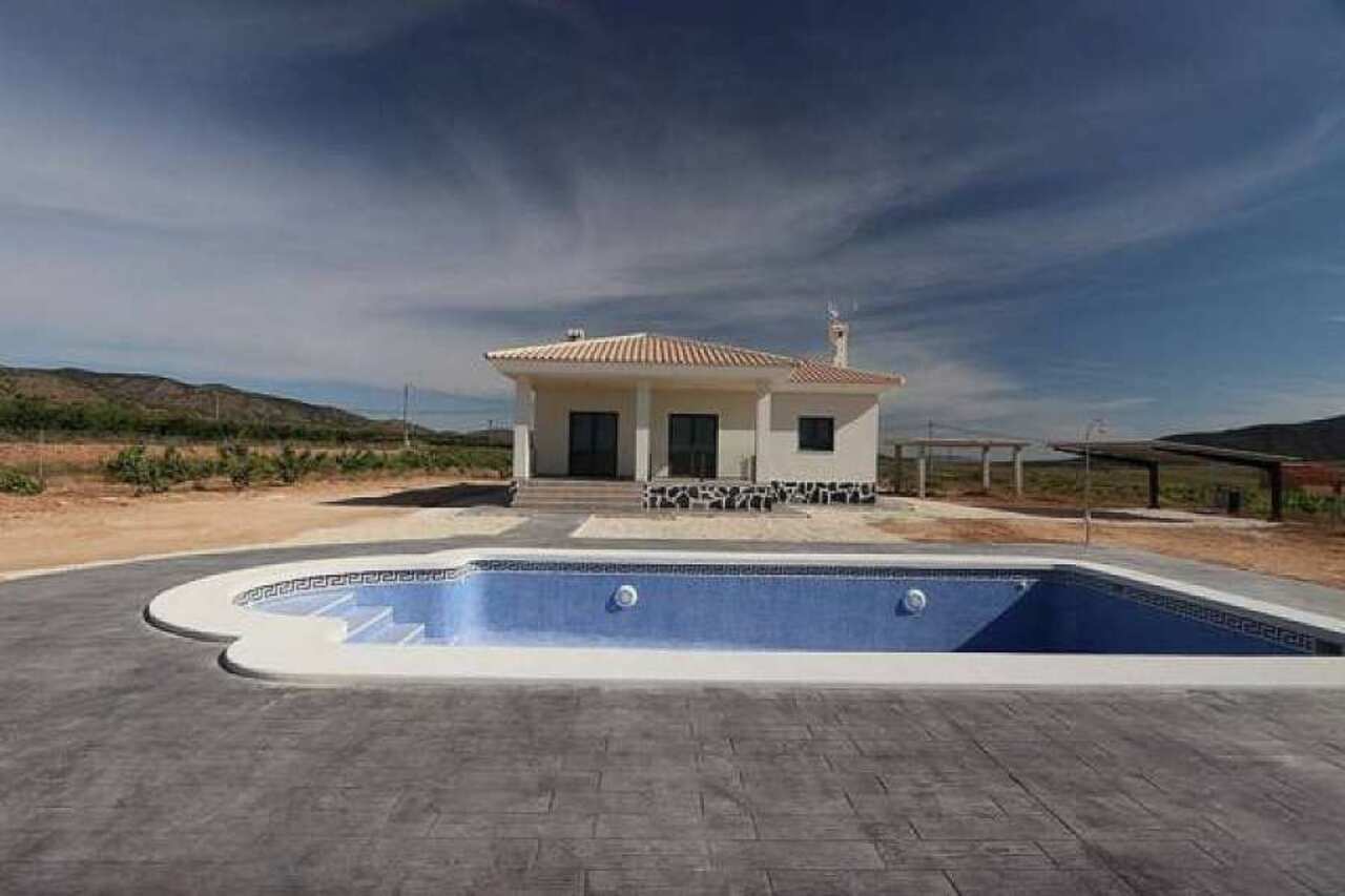 Casa de 3 Dormitorios y 2 Baños en venta en El Pinós