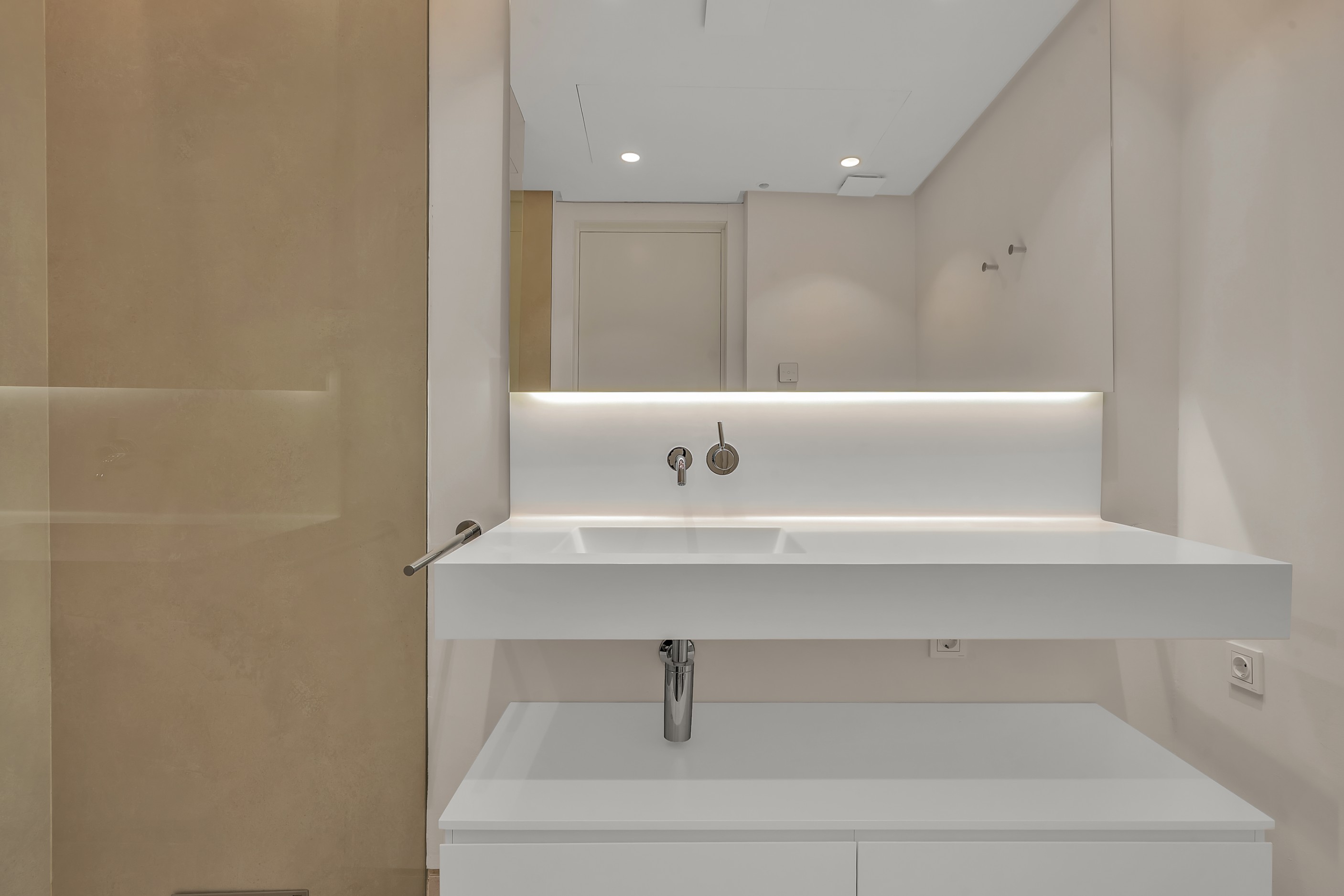 Piso de 3 Dormitorios y 2 Baños en venta en Marbella
