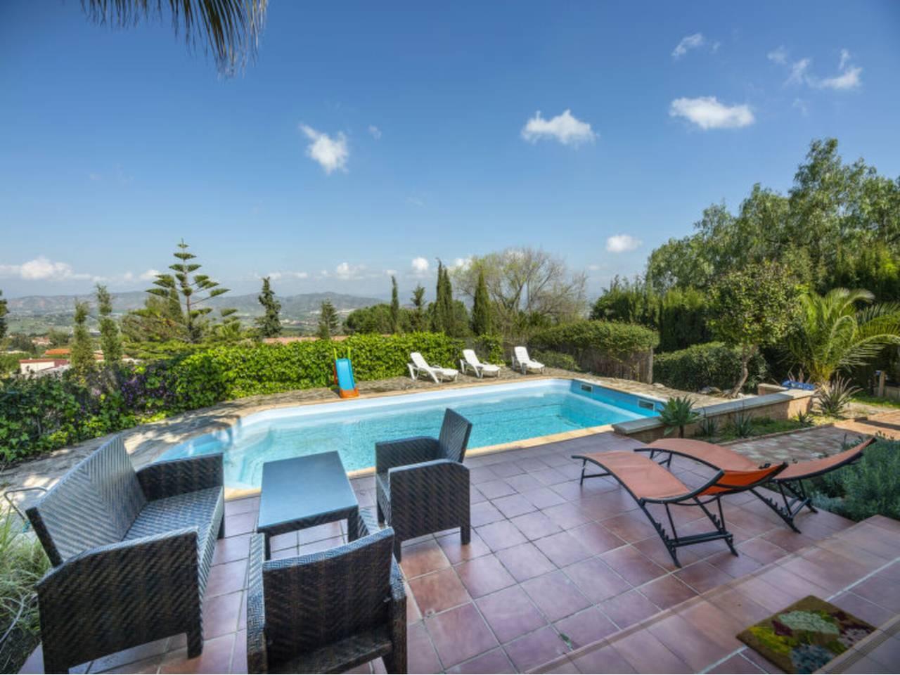 4 Bed - Townhouse for Sale in Malaga