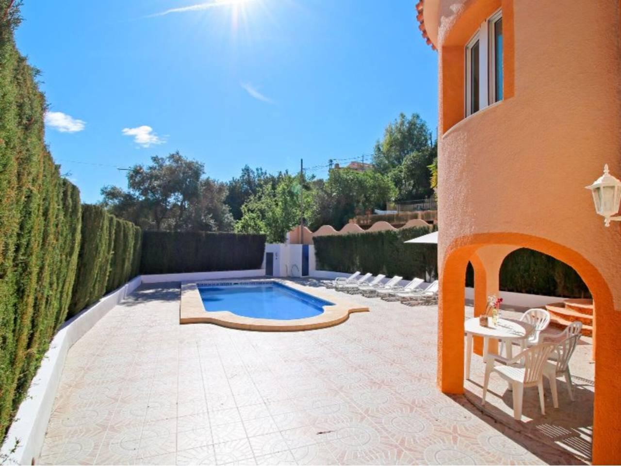 Casa Adosada de 6 Dormitorios en venta en Calp